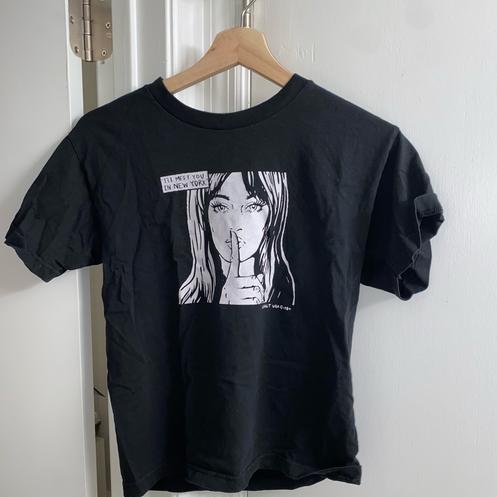Brandy Melville Tee
